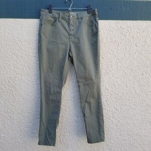 Universal Thread green high rise skinny button-fly jeans size 14/32 28 in inseam